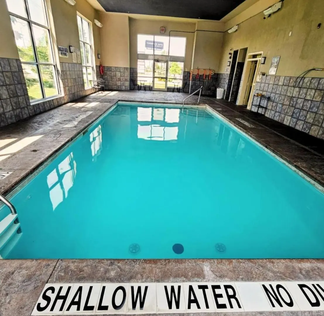 9 Golf Hotels Near Guy Lombardo Music Ctr Worth Booking