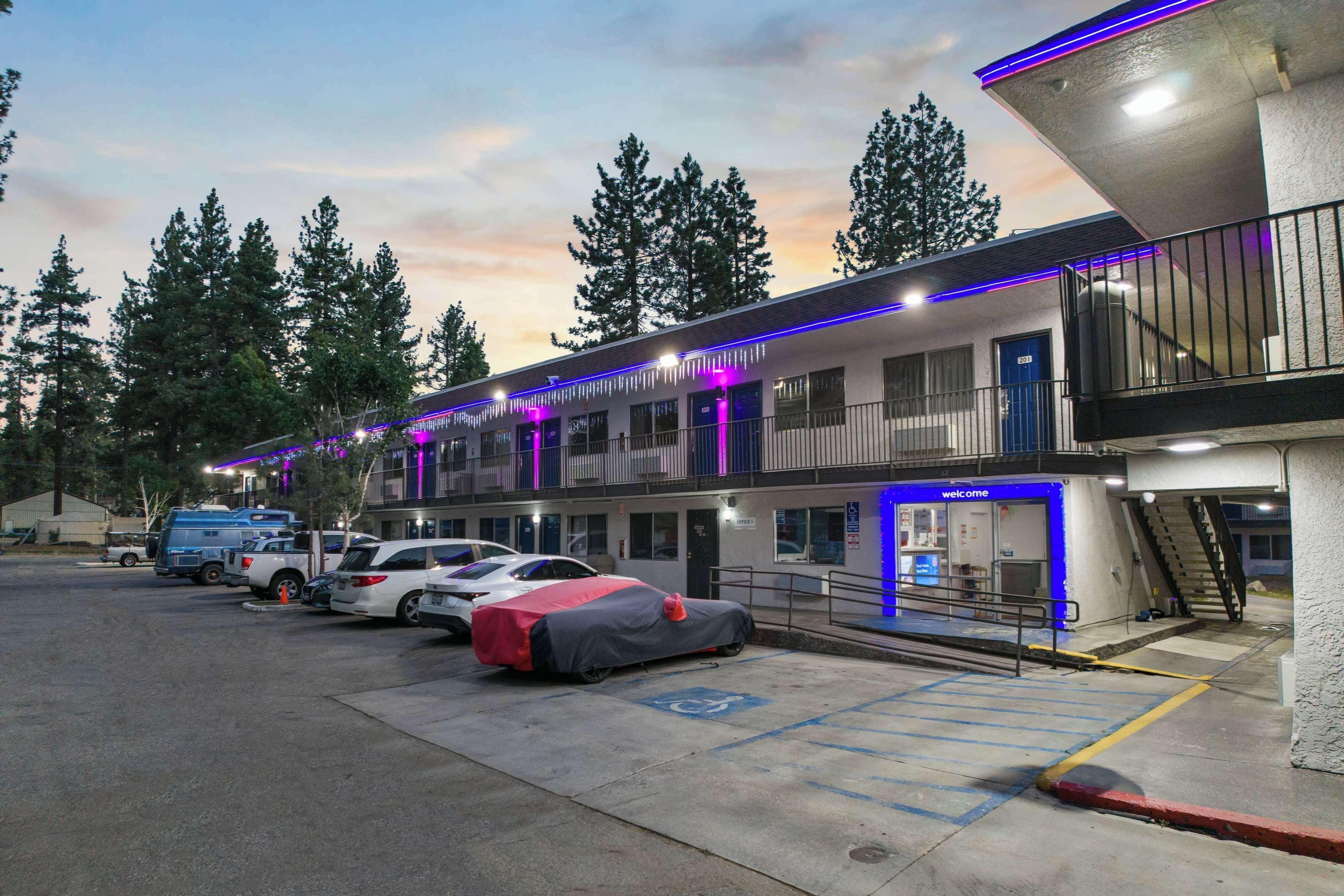 6 Budget Hotels Near Bear Mountain Chair 3 for Ski Access